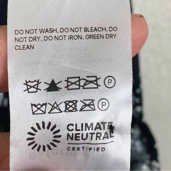 REFORMATION Locklin Floral Print Dress in Black Sz 4 Cottagecore Feminine Midi - Picture 12 of 15